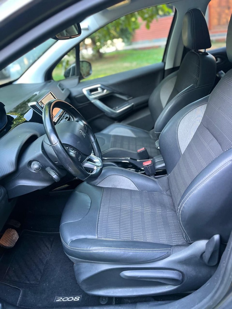 PEUGEOT 2008 ALLURE